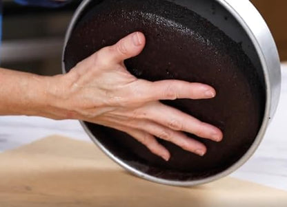USA Pan Bare Bakeware Traditional Aluminized Steel Uncoated Round Cake Pan, Made without nonstick coating, 9-Inch