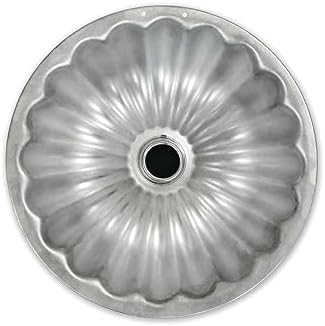 USA Pan Global Bakeware Scalloped Tube Cake Pan