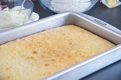 Doughmakers 9" x 13" Cake Commercial Grade Aluminum Bake Pan