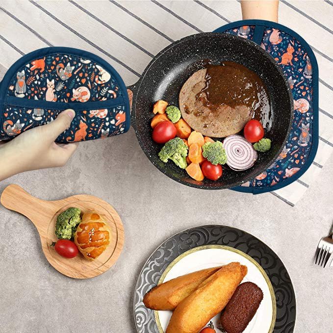 Pot Holders Set of 2 with Transparent Clear Silicone Shell and Nice Cat Flower