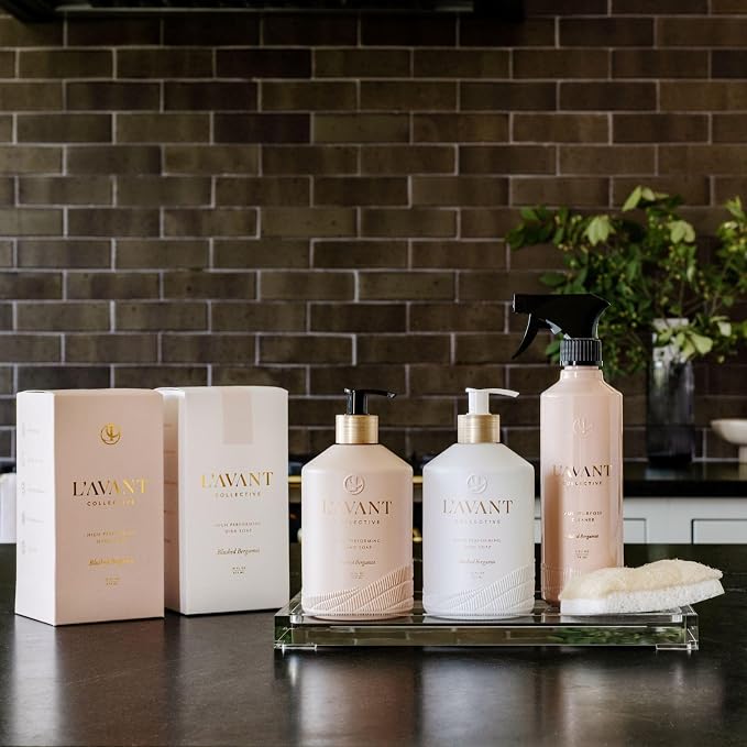 L'AVANT Collective The Ultimate Dish Wash Duo, Natural Luxury Dish Soap 16 Fl Oz with Refillable Glass Pump Bottle & 2 Loofah Dish Sponges for Pots, Pans, Dishes and Kitchen Cleaning, Fresh Linen