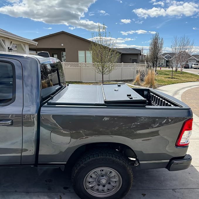 YITAMOTOR FRP Hard Tri-fold Truck Bed Tonneau Cover Fits for Nissan Frontier(NO México) 2005-2026, 5 ft Bed