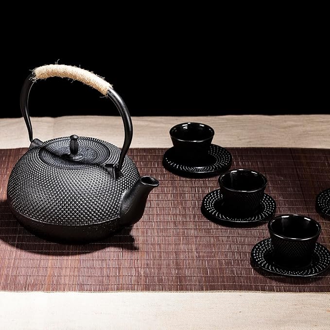 Big Cast Iron Teapot, Japanese Tetsubin Tea Kettle for Stovetop Safe, Cast Iron Tea Pot with Stainless Steel Infuser for Loose Tea and Enameled Interior(1800ml/60.9oz)