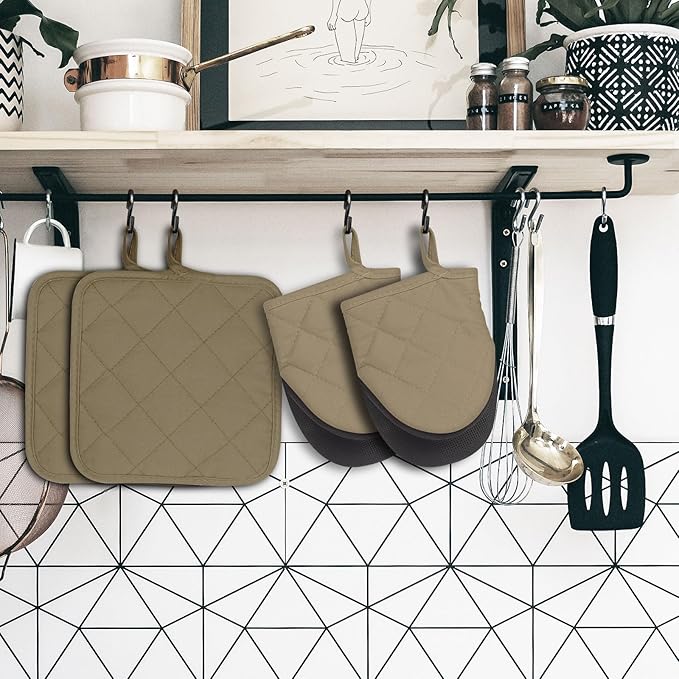 Oven Mitts and Pot Holders Set, Heat Resistant Silicone Kitchen Mini Oven