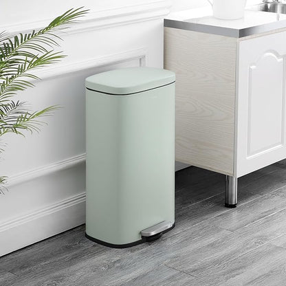 happimess HPM1011H Curtis 8-Gallon Step-Open Trash Can, Fingerprint Resistant